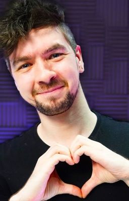 A Youtubers Love(jacksepticeye x reader)