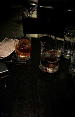 [Annie x Pieck] - Chạm Rồi Thôi - (Attack On Titan)