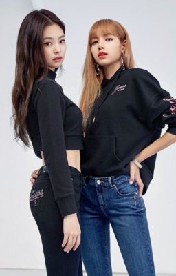 BLAKPINK Jennie x Lisa