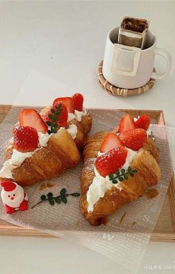 Choker/JeongLee • Croissant Dâu