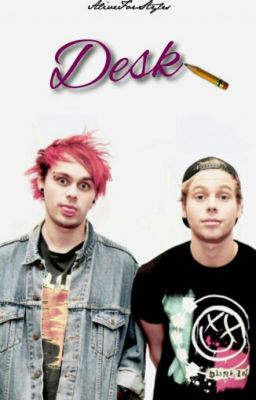 Desk °Muke° [Italian translation.]