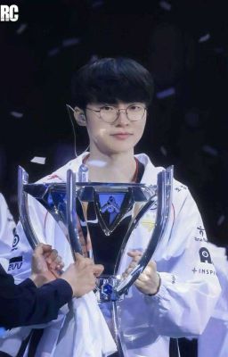  [ Faker × Reader] Định Mệnh Anh Và Em