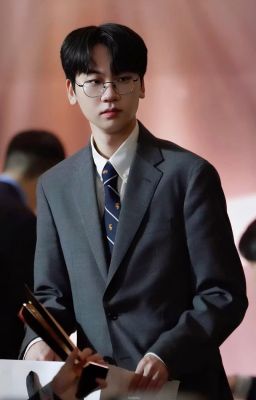 Giữa Những Ngày Mất Nhau