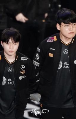 GURIA -  Nắm giữ