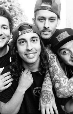 Help me-a pierce the veil fan fic-