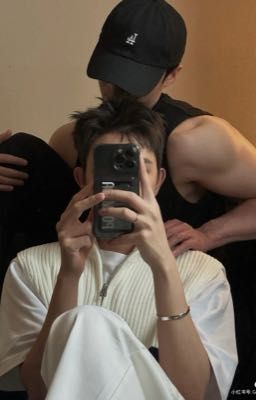 Hotboy Lớp Trên Tự Vả Vì Đứa Nhóc Dễ Thương 