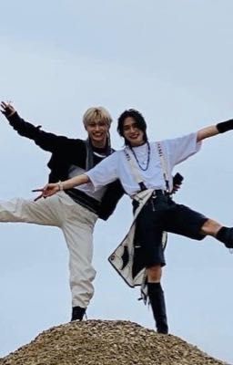 Khi bóng chạm ánh mắt /HYUNLIX/ 