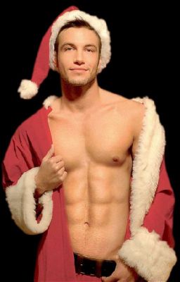 Le Père Noël est un chippendale