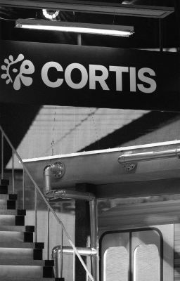 marhoon; cortis