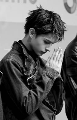 -marjames- khe nứt