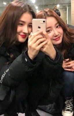 Nancy x Yeonwoo ( Couple )