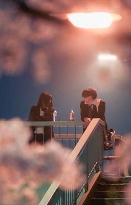 Nắng tắt, bóng hình tan