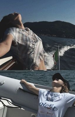 Nhà Có Hai Mẹ Và Một Em Bé 