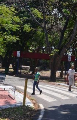 paseo por el parque del este