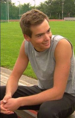 Pats op de billen van mats