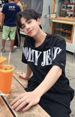 Phản Diện Phải Lòng Nam Chính 