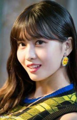 Pretending to be married to a Twice Member (Momo x male reader)