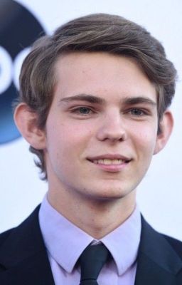 Robbie Kay érdekességek//SZÜNETEL//