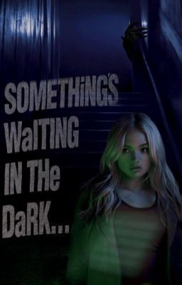 SOMETHING'S WAITING IN THE DARK ; GOOSEBUMPS: THE VANISHING