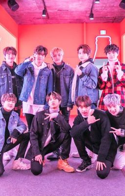 [Stray Kids Couple] Những mẫu chuyện của Gia Đình Trẻ Lạc