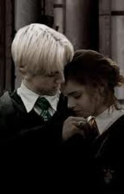 Talking to the moon {Dramione one shot}