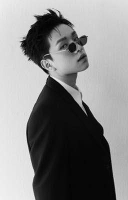 tamnguyen; ánh trăng sau họng súng